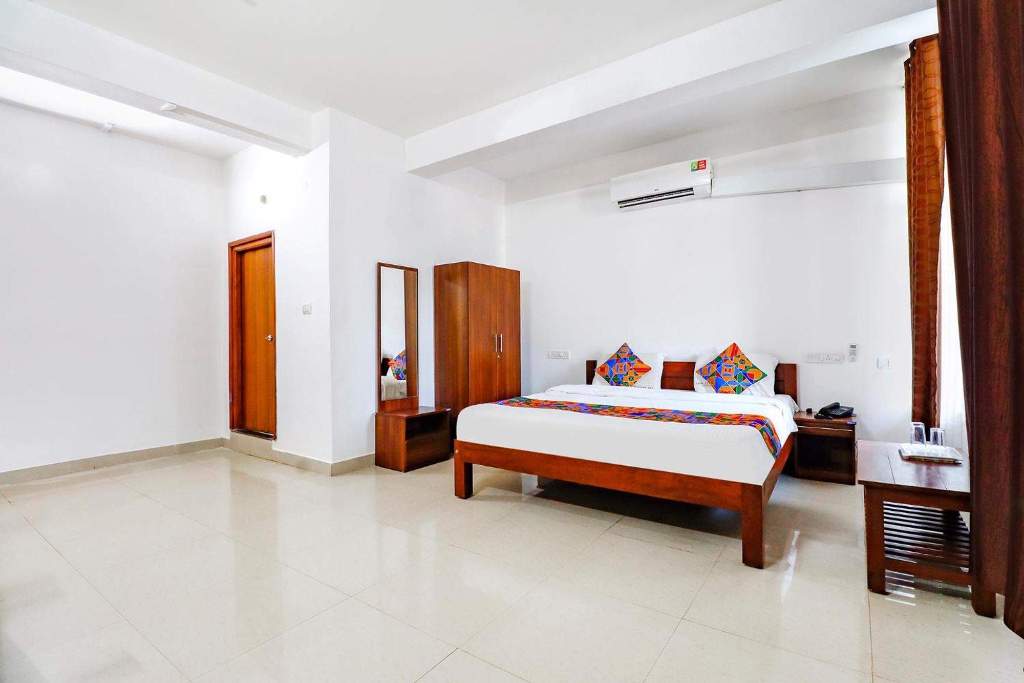 Fabhotel Raj Residency - 1Km From Madikeri Fort Luaran gambar