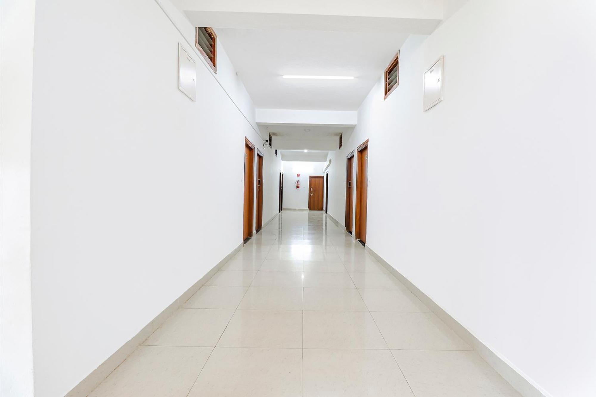 Fabhotel Raj Residency - 1Km From Madikeri Fort Luaran gambar