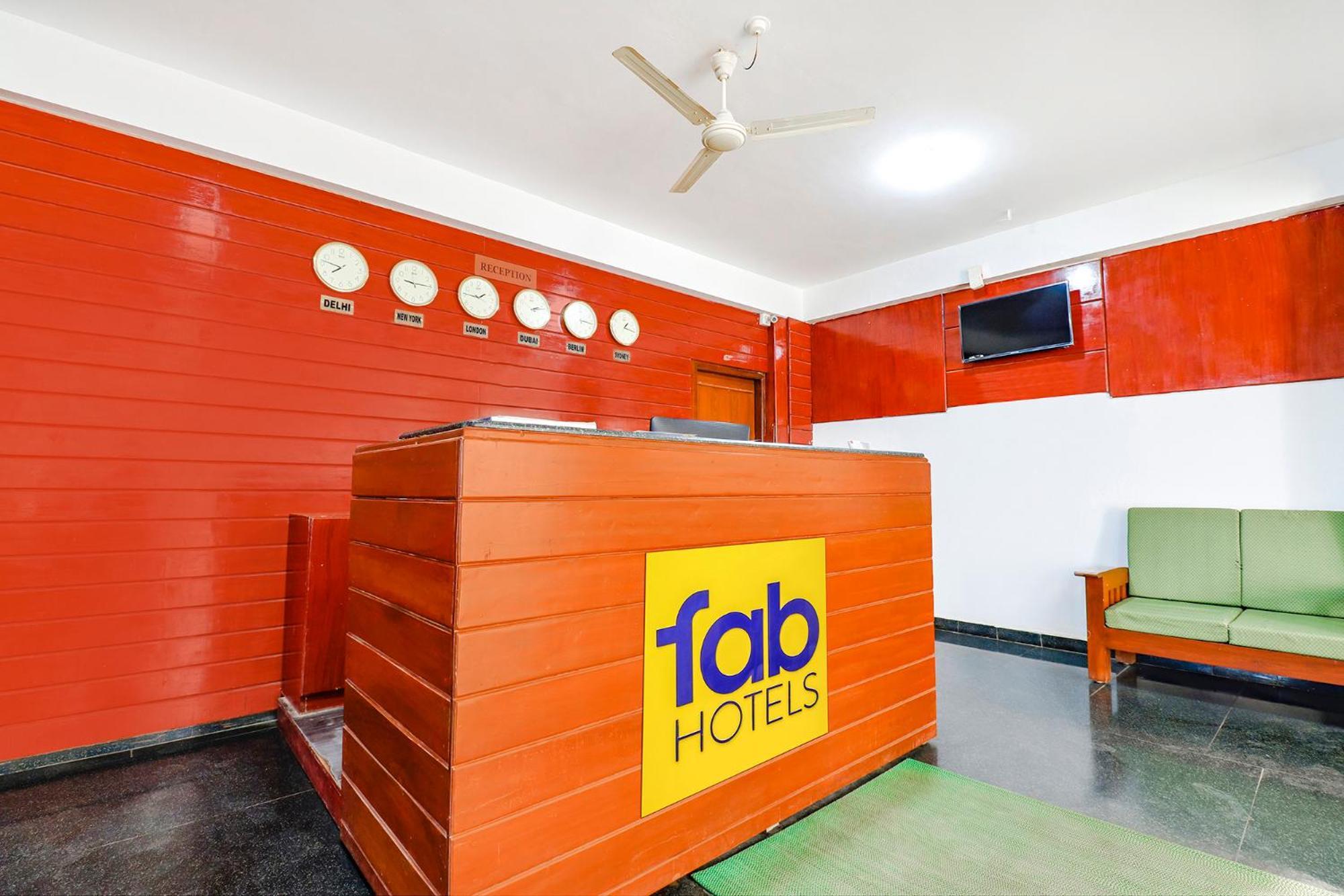 Fabhotel Raj Residency - 1Km From Madikeri Fort Luaran gambar